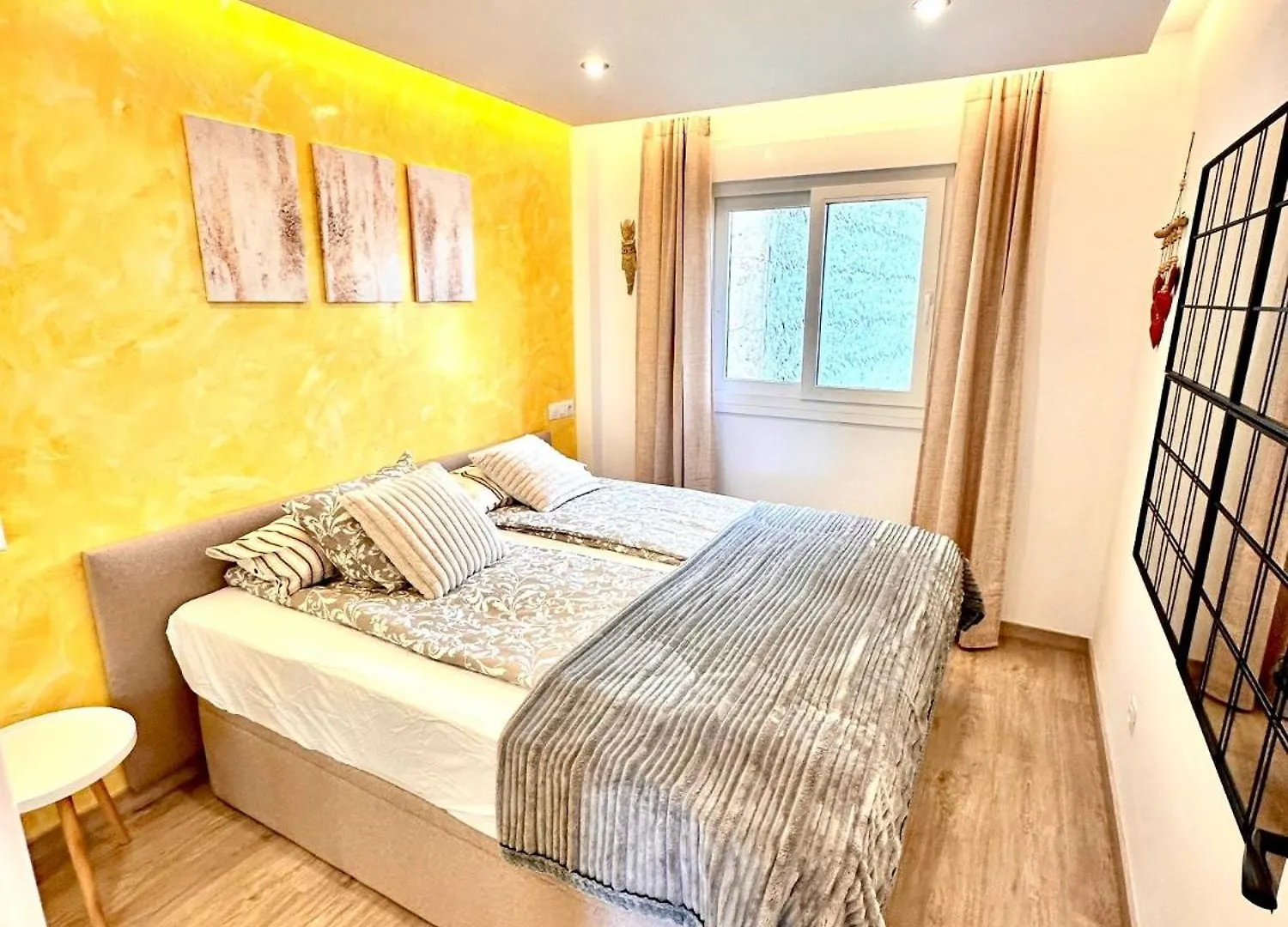 Apartamento Bajondillo Torremolinos Con Terraza 0*,